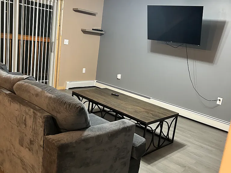 65 Richmond Rd #2 — Photo 3