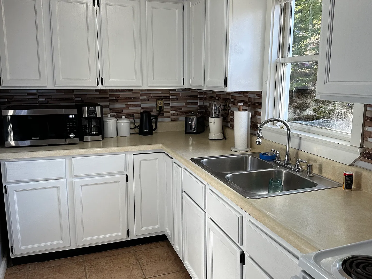 3 bed, 1350 sqft, $1,500 — Photo 4