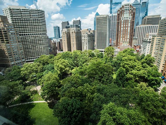 2nd image of 1806 Rittenhouse Sq APT 1901