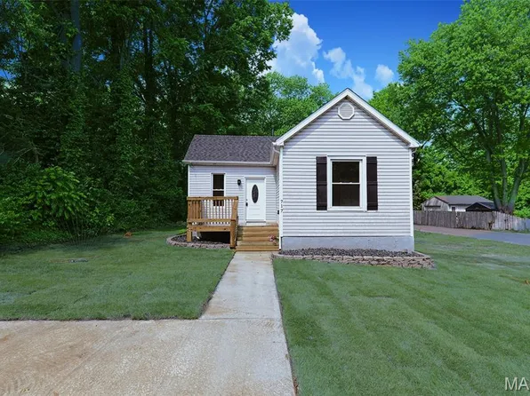 717 N Morrison Ave, Collinsville, IL 62234