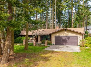 2068 Pine Wood Way, Oak Harbor, WA