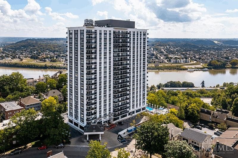 1st image of 2200 Victory Pkwy APT 2404