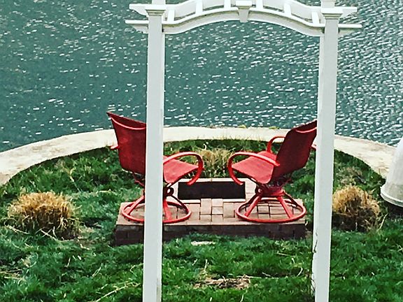 2nd image of 10 Beach Dr