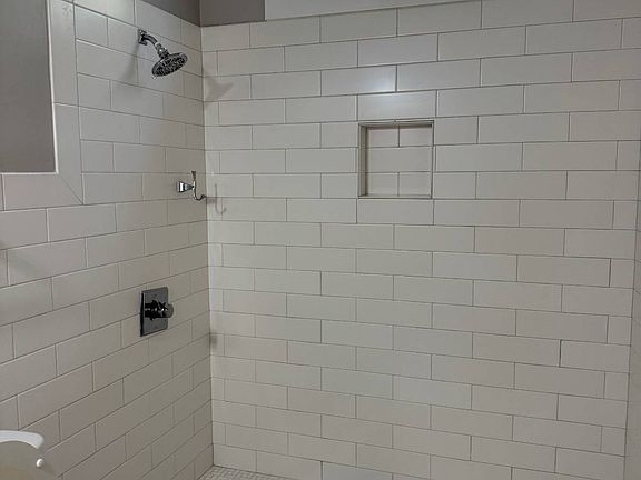 3rd image of 310 Kenneth St