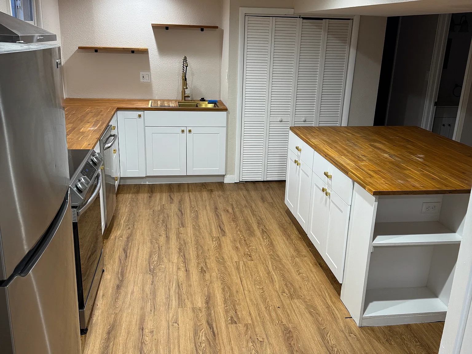 Brand new kitchen!