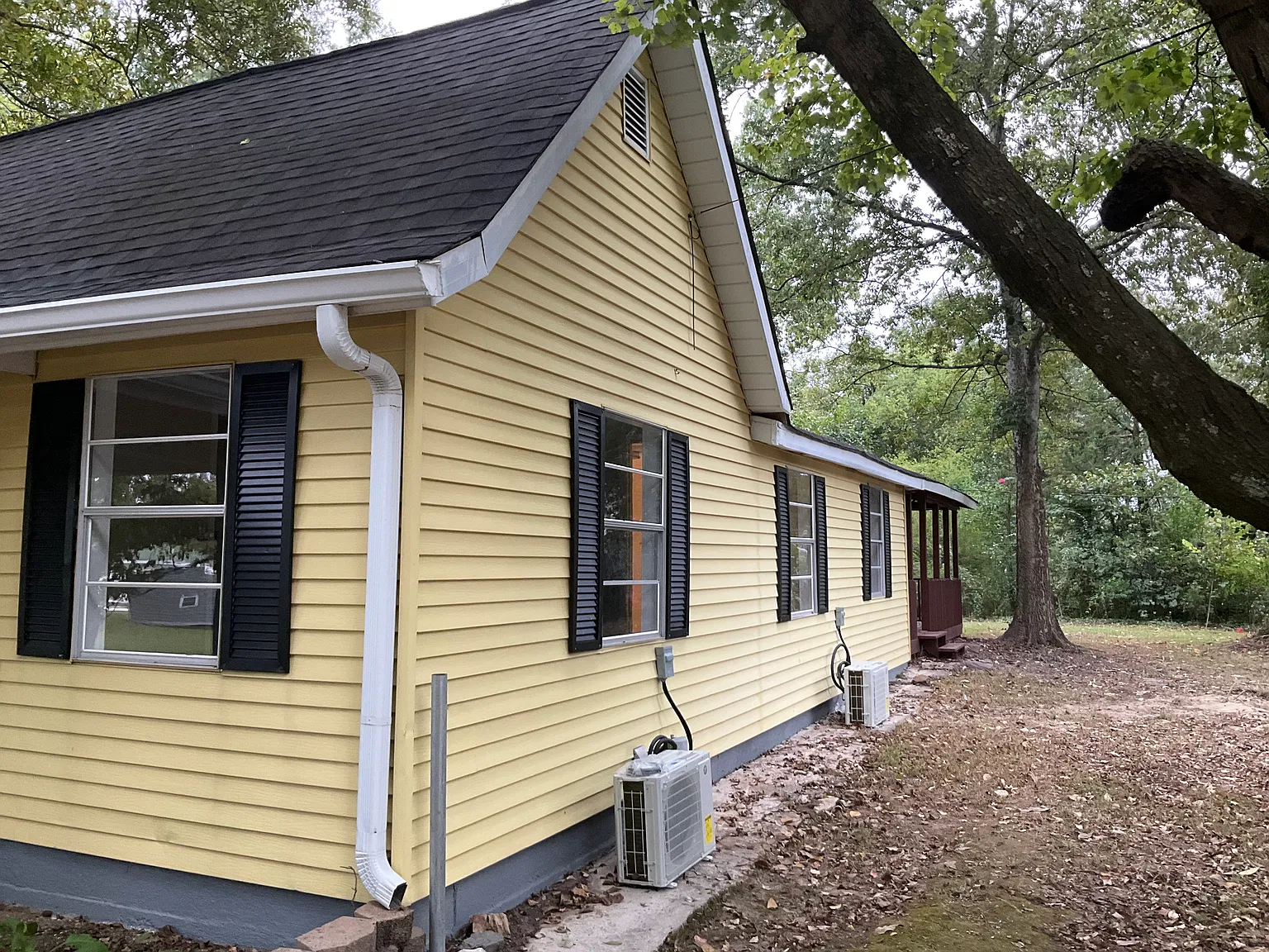 5 bed, 2000 sqft, $1,800 — Photo 4