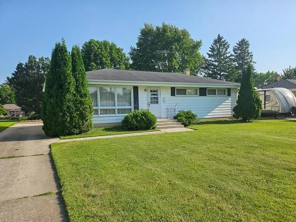 2407 Illinois AVENUE, New Holstein, WI 53061
