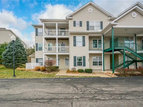 1008 Lenox Dr, Bethel Park, PA 15102
