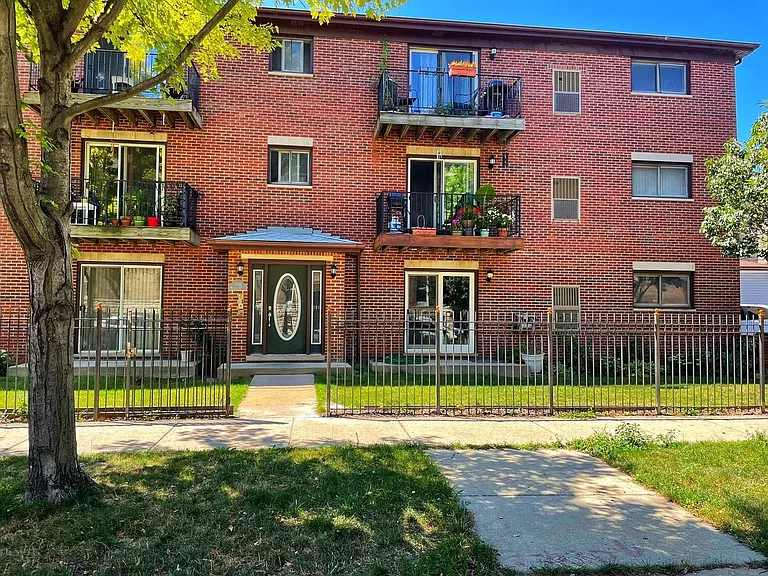2600 W Walton St #2 — Photo 9