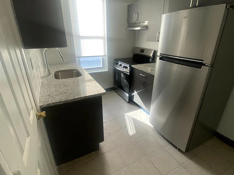 1142 S 11th St #3 — Photo 3