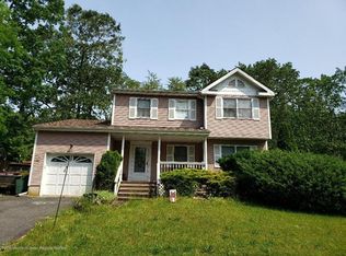 81 Seminole Dr, Lakewood, NJ