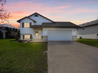 735 Harrison Dr, Big Lake, MN 55309