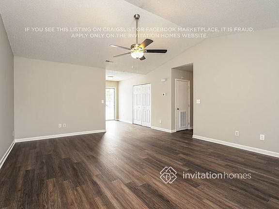 5th image of 2683 Stratford Lake Ct