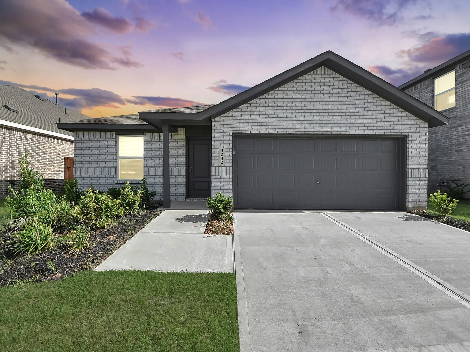 4 bed, 2.0 bath, 1776 sqft, $2,000 — Photo 1