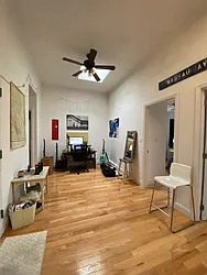 Rented by R New York