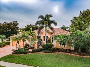 7068 Treymore Ct, Sarasota, FL 34243