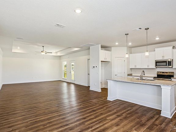 5th image of 8957 Gumwood St