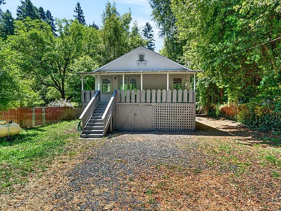 3rd image of 10539 River Drive
