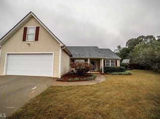 1017 Rolling Ridge Ln, Auburn, GA 30011