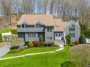 25 Pheasant Run Rd, Pleasantville, NY 10570