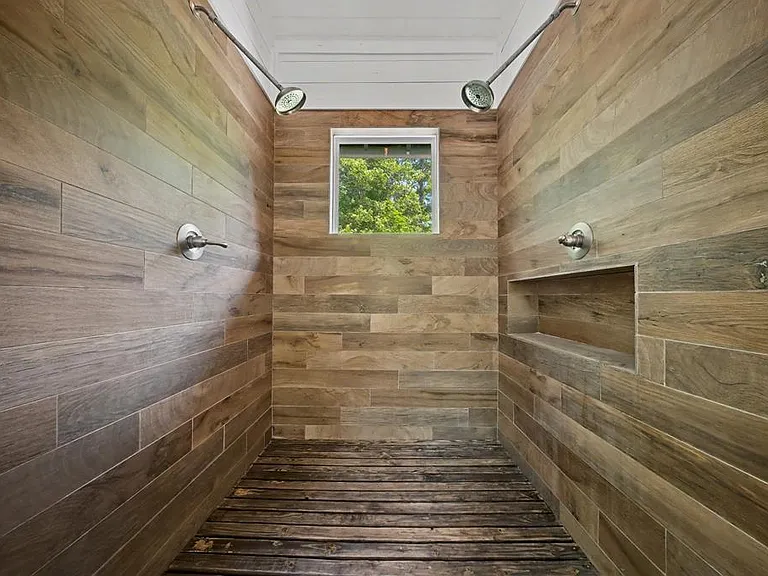 160 Delcrest Dr — Photo 26