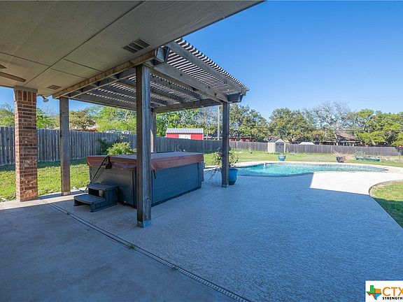 3rd image of 1025 Republic Cir