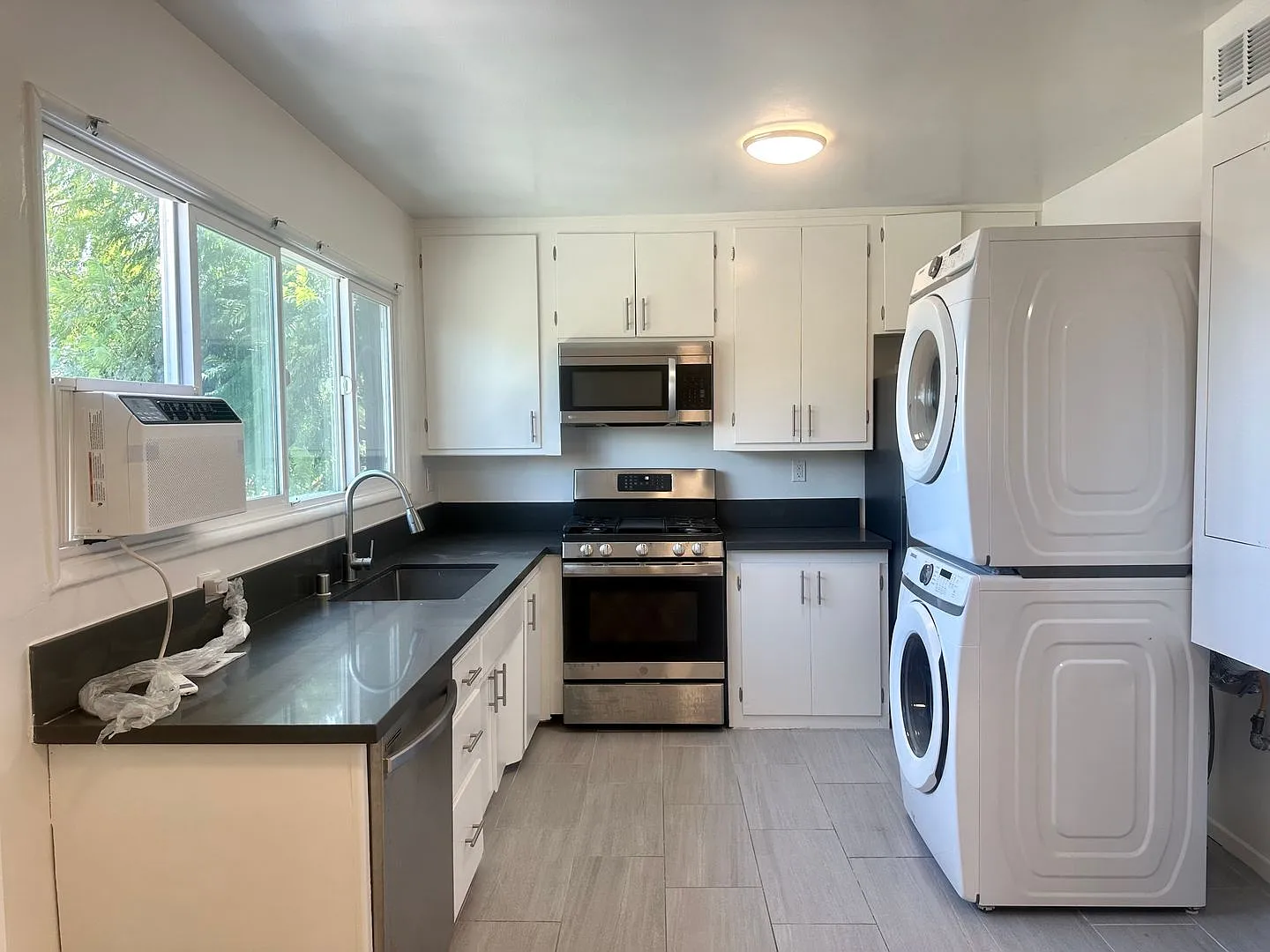 629 Hardin Drive — Photo 3
