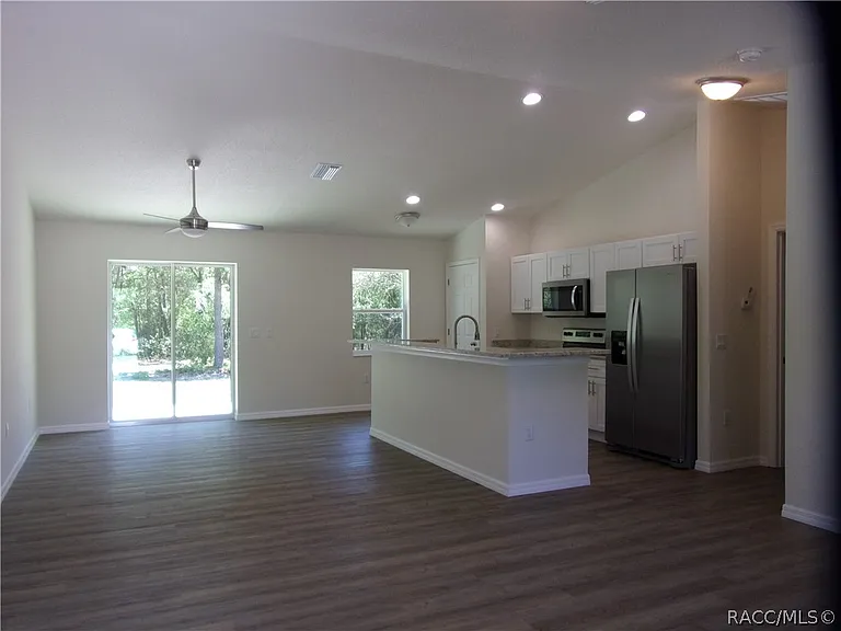 916 Independence Hwy — Photo 6
