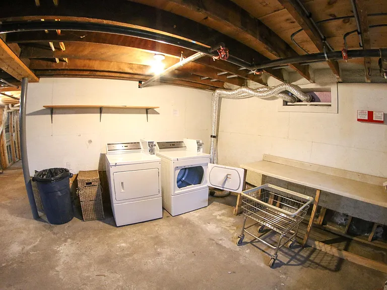 274 Park Ave #4 — Photo 19