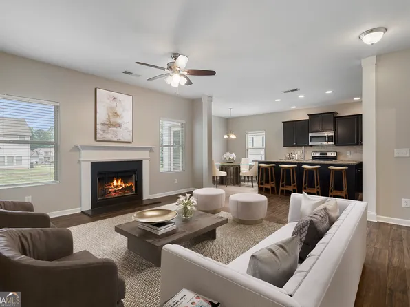 44 Forrest Hills Dr, Dallas, GA 30157