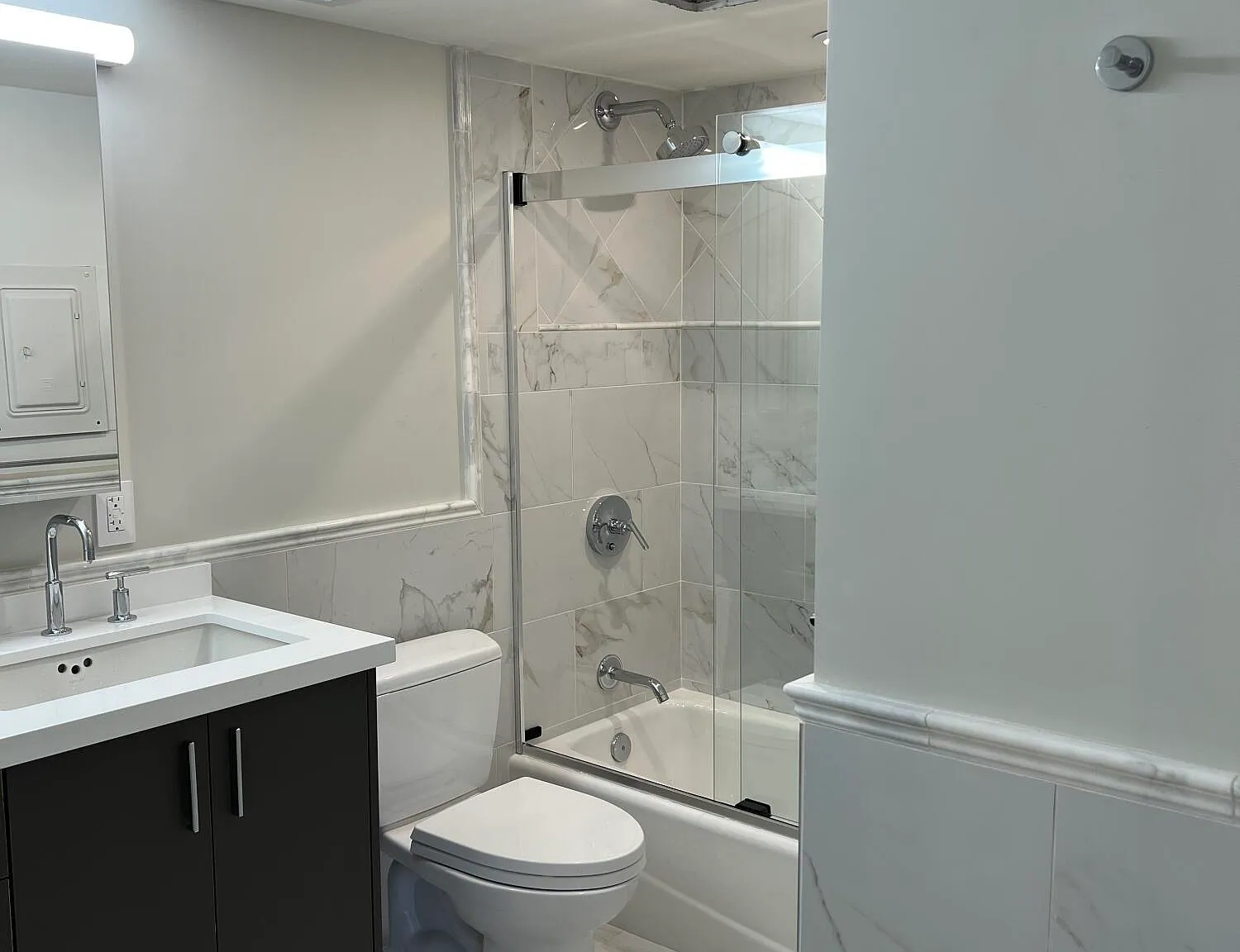 1 bed, 1.0 bath, 720 sqft, $2,050 — Photo 4