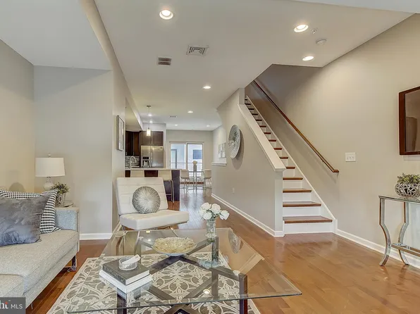 1310 N Hope St #10, Philadelphia, PA 19122