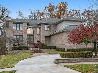 6286 Branford Dr, West Bloomfield, MI, 48322