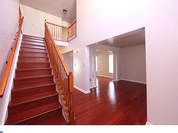 4th image of 1400 Cherry Blossom Way