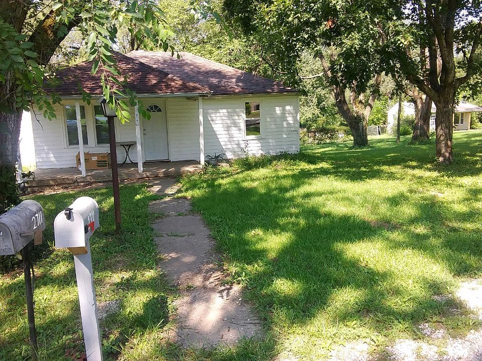 1st image of 2710 N 75th Ter