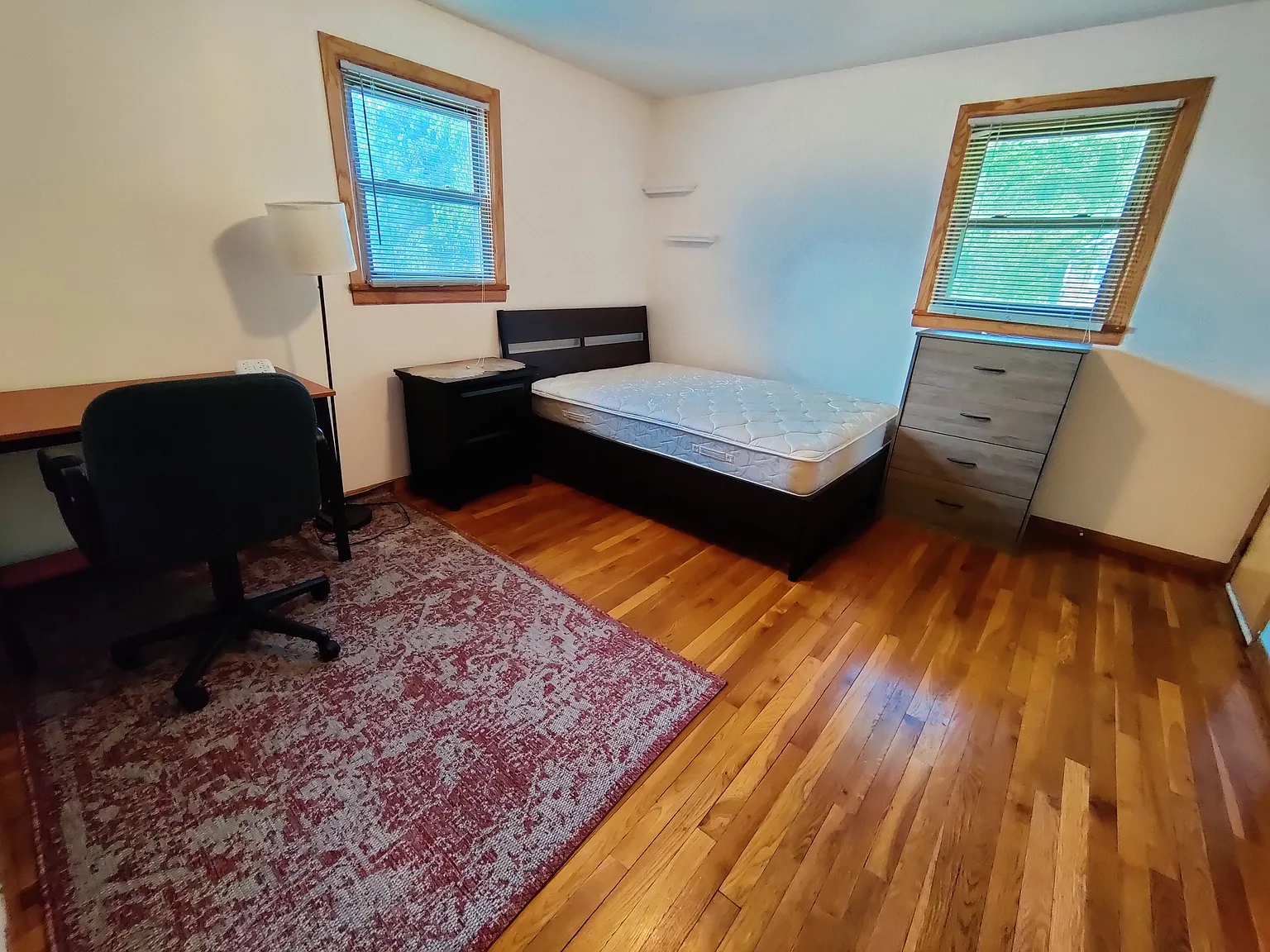 4 bed, 1844 sqft, $620 — Photo 4