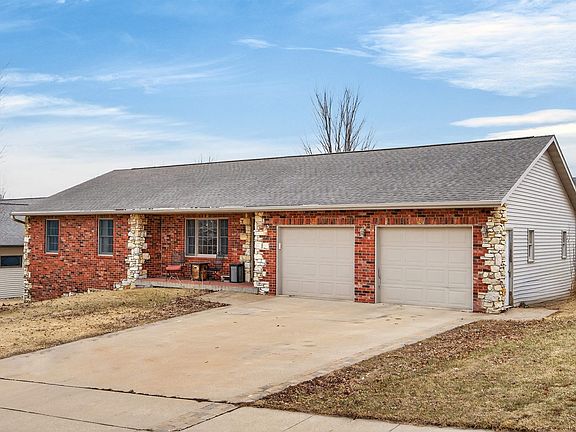 2nd image of 628 Baja Dr