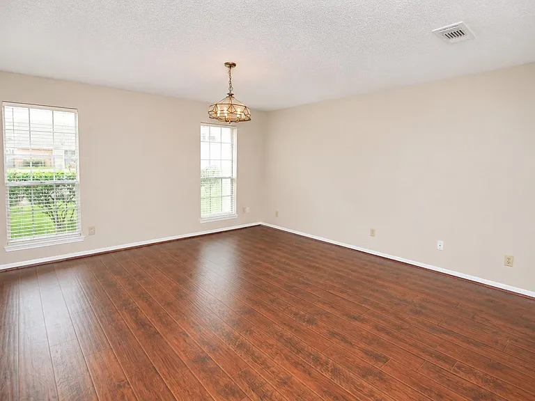 3331 Oak Branch Ln — Photo 5