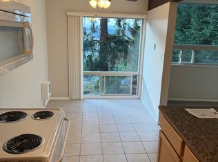 2040 Wheaton Way APT 108, Bremerton, WA 98310