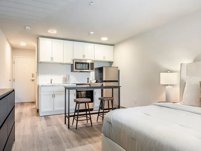 Sandburg Studios | $500 Move-In Credit + Reduced $500 Security Deposit! — Photo 9