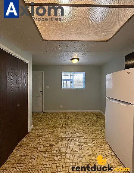 674 W Cedar — Photo 19