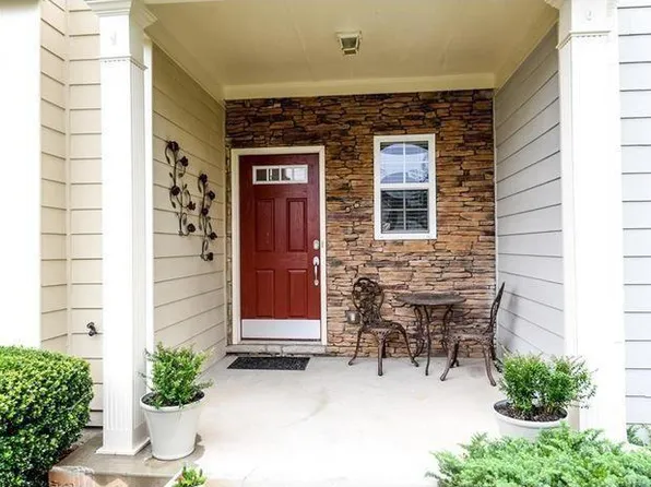 2657 Cedar Dr, Lawrenceville, GA 30043