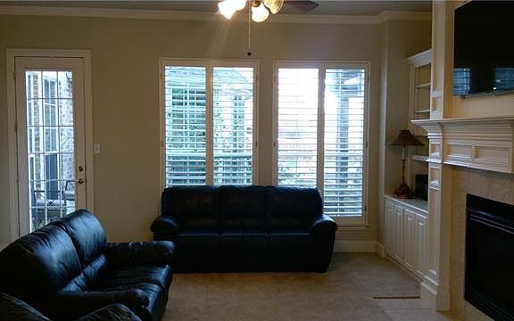 4th image of 604 Granbury Dr
