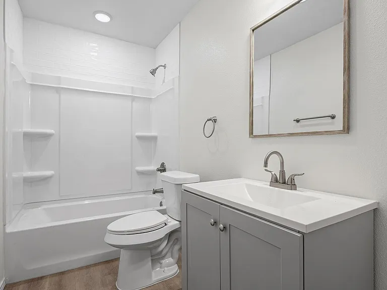 2615 Ektom Dr — Photo 51