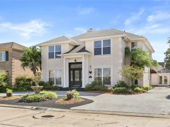 71 Lakewood Estates Dr, New Orleans, LA 70131