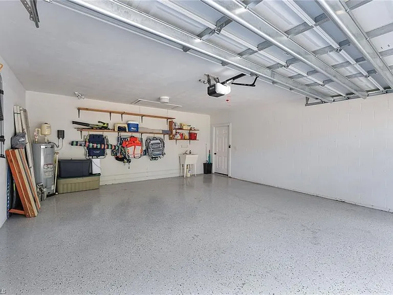 714 Reef Point Cir — Photo 21