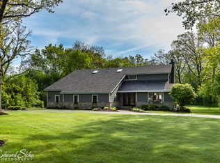 3106 Springbrook Rd, Crystal Lake, IL 60012