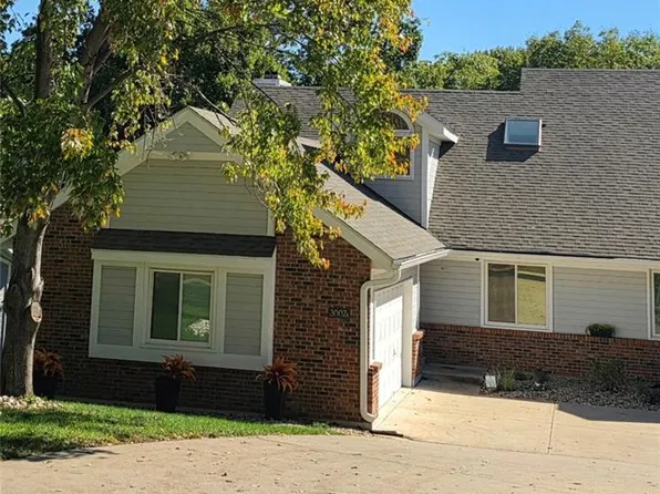 3007A Cedar Crest Dr, Independence, MO 64057