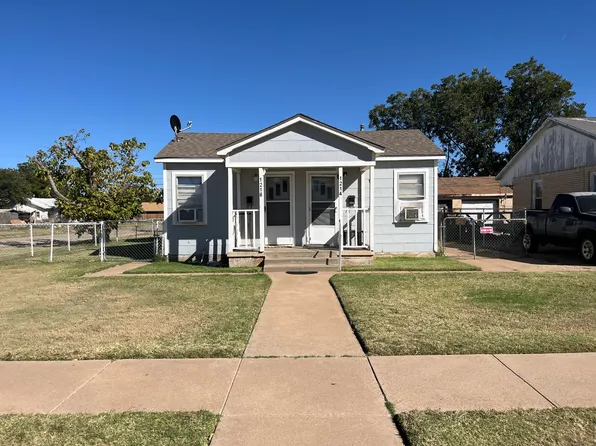 1214-1216 Oakland St, Plainview, TX 79072