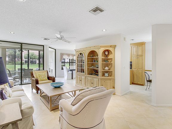 2nd image of 5419 Firenze Drive #E